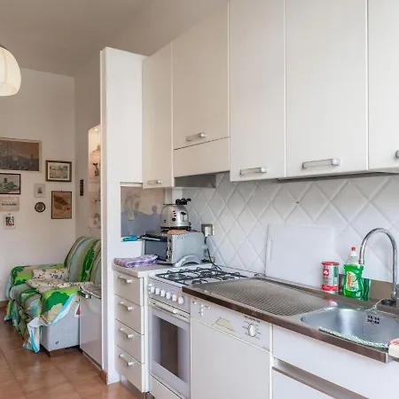 Attractive In Near Beach Daire *