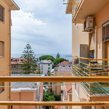Attractive In Near Beach Appartement